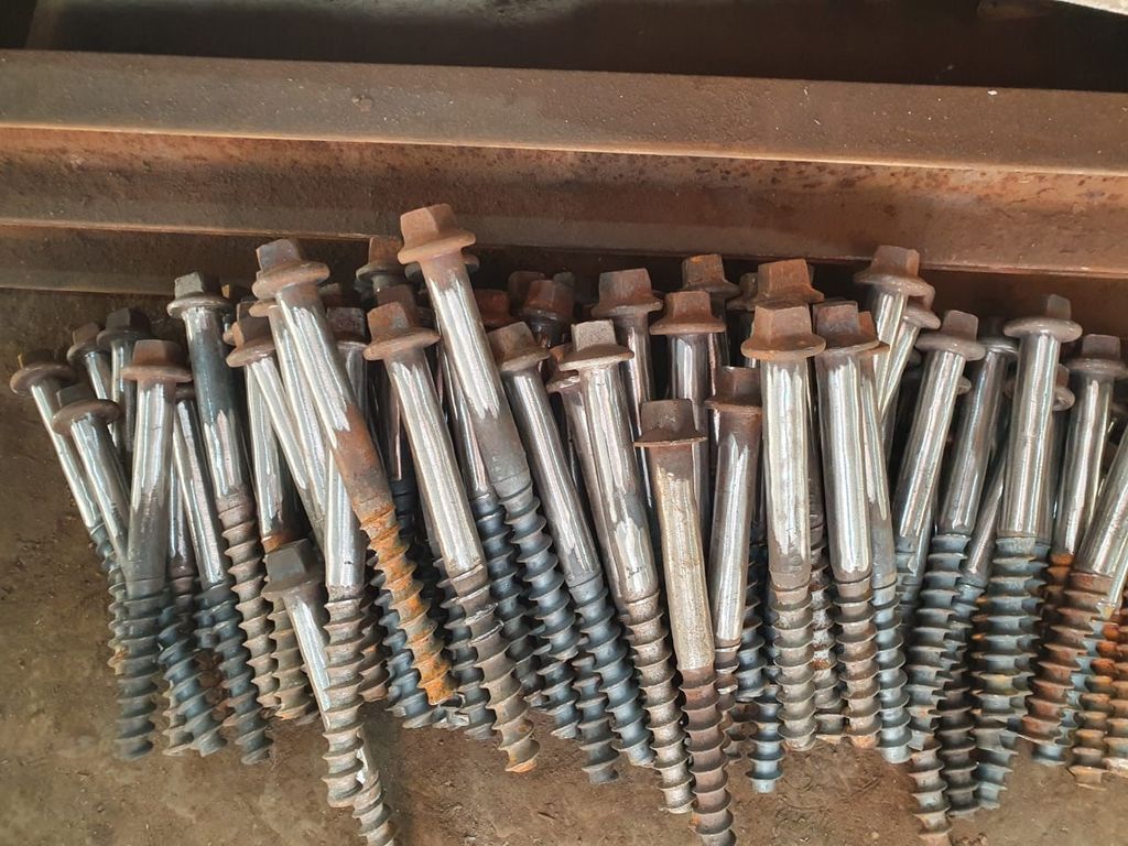 саморез tech-krep шсмм 4,2х19 200 шт, коробка с окном 102140. шуруп путевой м24х170. 3*15. шуруп путевой жбр. 9*19 потай серый (1043).