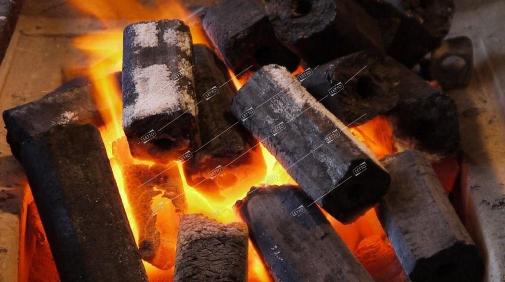 Уголь древесный брикетированный Премиум-класса ОГАТАН 10 кг