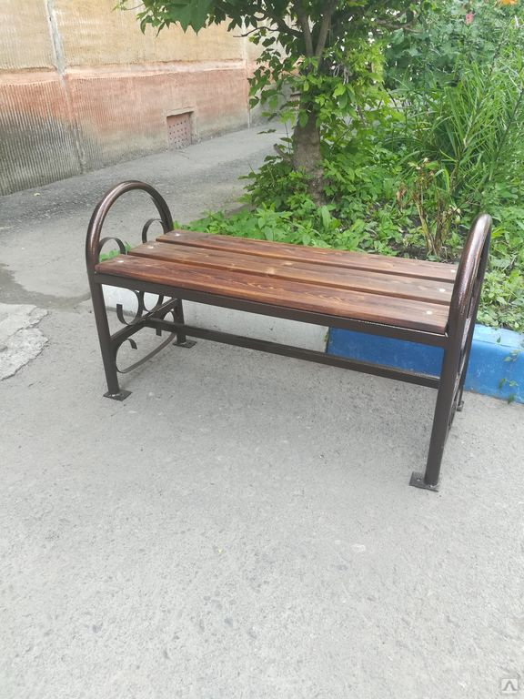 Уличные металлические скамейки – надежная мебель в саду